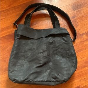 Black Camouflage lululemon large Tote Bag